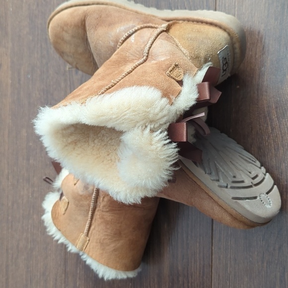 Ugg Bailey Bow Boots Womens Style : 1002954 - Picture 11 of 13